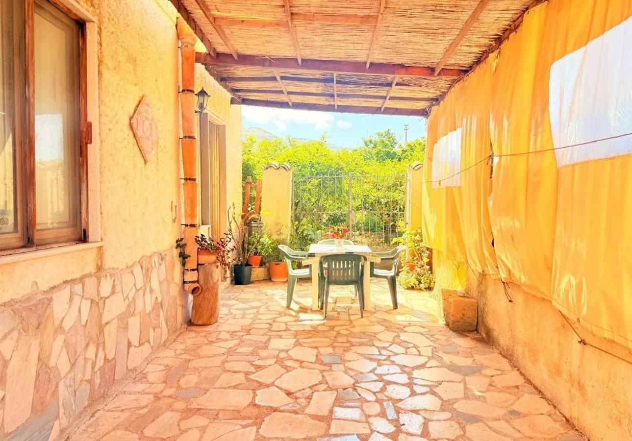 Bed & Breakfast Tonnara di Bonagia 0*,  İtalya